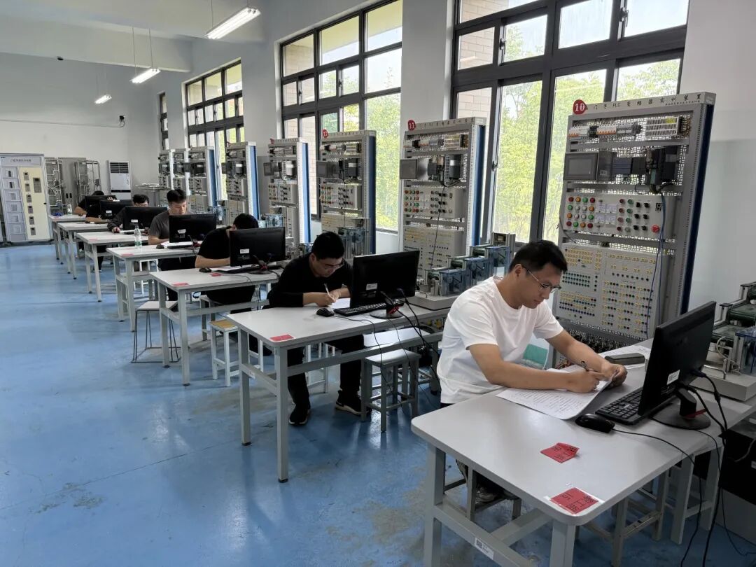 开云手机入口官网井神二分公司:育才赋能,激活企业发展“源头活水” 开云手机入口官网井神二分公司:育才赋能,激活企业发展“源头活水”