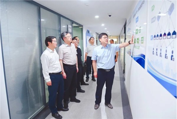 省国资委副主任、党委委员勾凤诚到开云手机入口官网集团调研